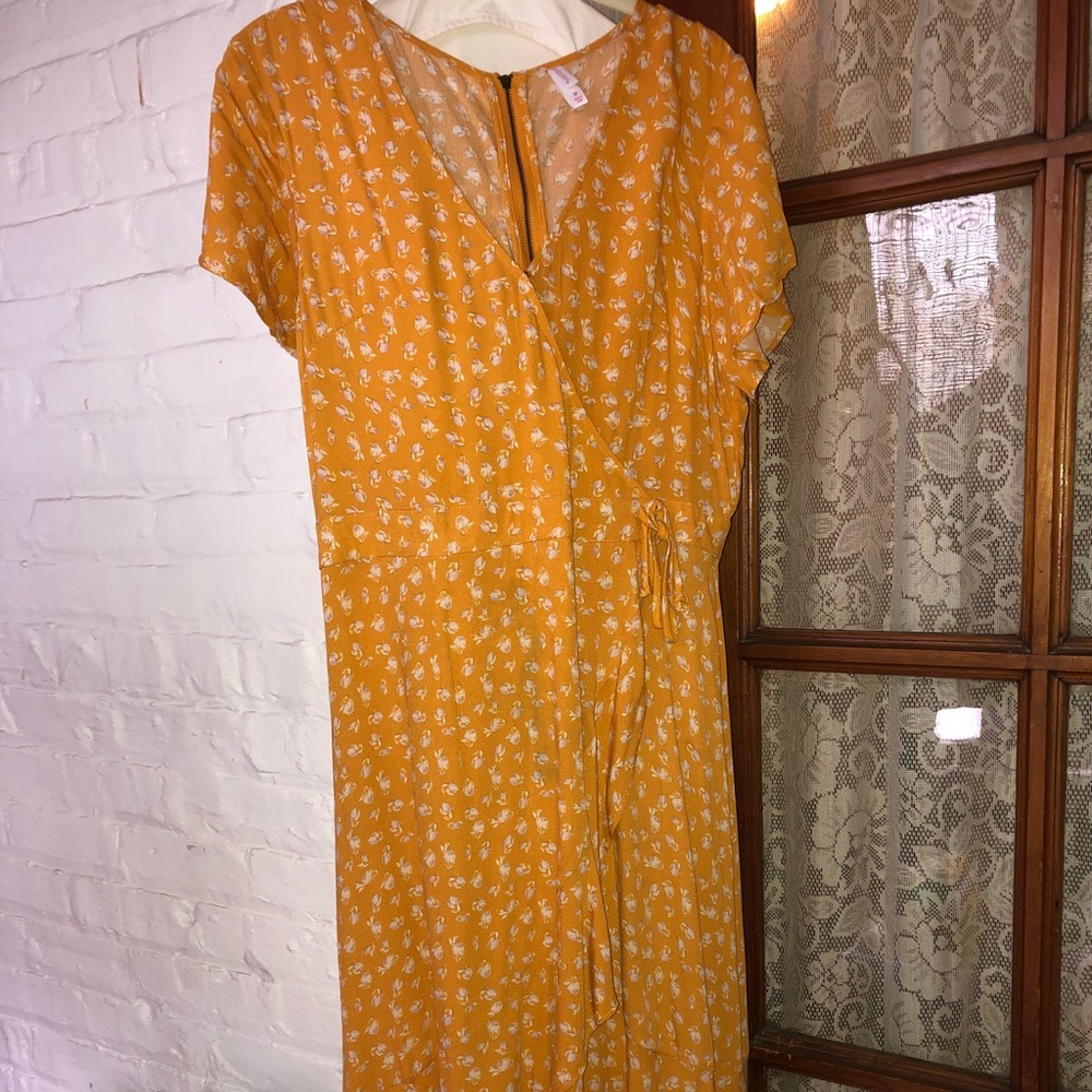 V neck wrap dress